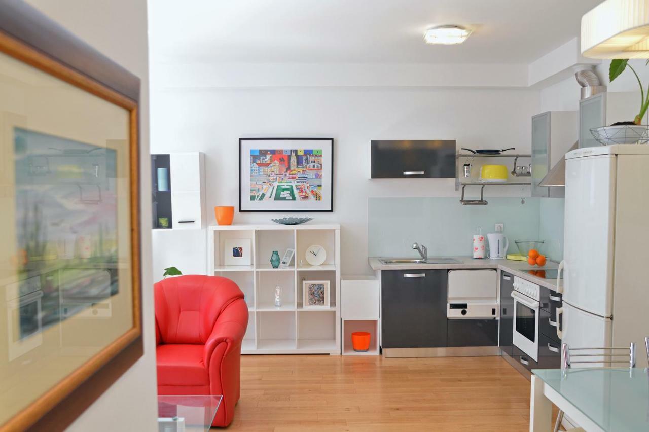 Aetherius Red Zagreb Bagian luar foto